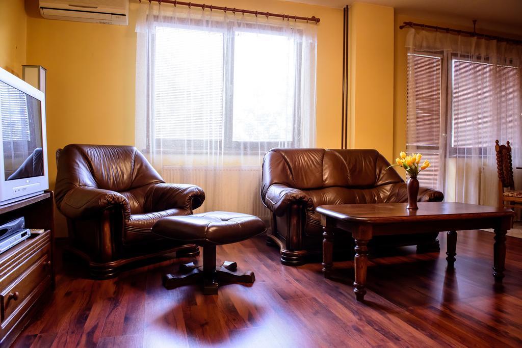 Hotel Slnecny Dvor Michalovce Phòng bức ảnh