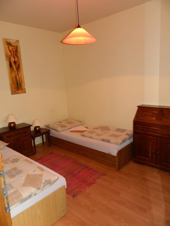 Hotel Slnecny Dvor Michalovce Phòng bức ảnh
