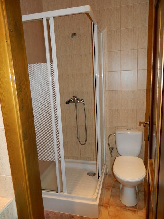 Hotel Slnecny Dvor Michalovce Phòng bức ảnh