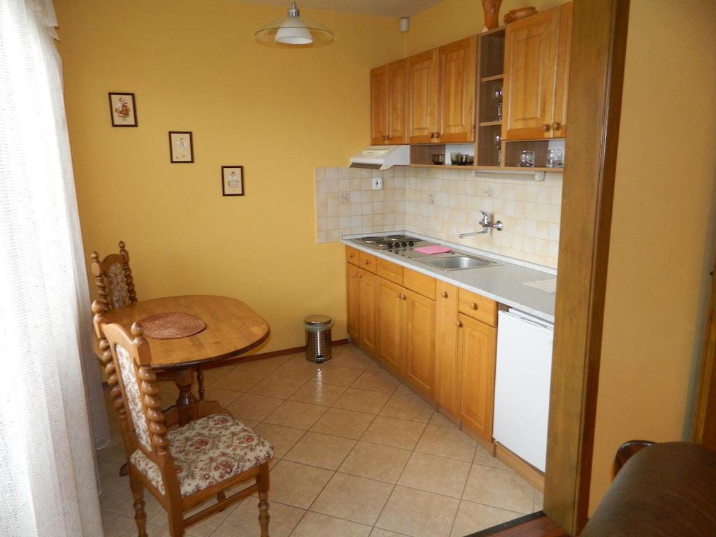 Hotel Slnecny Dvor Michalovce Phòng bức ảnh