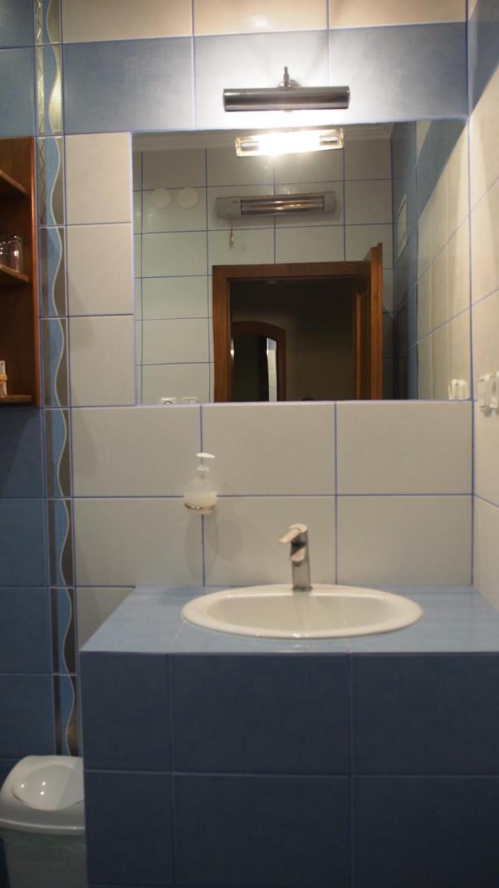 Hotel Slnecny Dvor Michalovce Ngoại thất bức ảnh